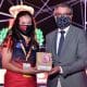 Isabelle na premiação das melhores do ano na Espanha
