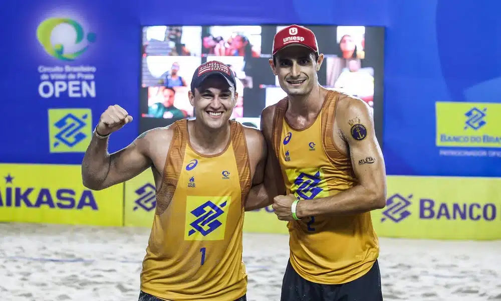 Atuais campeões brasileiros, André e Gerge estão na decisão da etapa