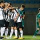 Atlético-MG e Bragantino-PA é um dos confrontos das oitavas de final da Copa do Brasil Sub-20. Após superarem a primeira etapa da competição com goleadas, os clubes iniciam o duelo eliminatório nesta quarta-feira (21), às 15h, no estádio Diogão, em Bragança, no Pará. Na rodada anterior, o Galinho venceu o Gama-DF, por 4 a 1, em jogo único. Já o Tricolor do Pará aplicou 5 a 1 no Tupi-MG. Veja o ao vivo no OTD