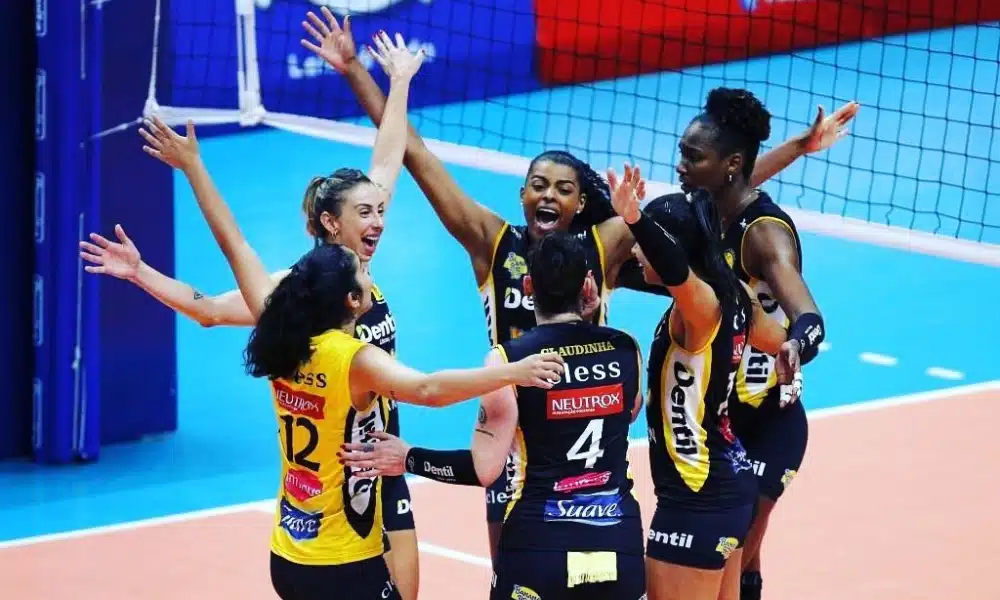 Praia Clube x Fluminense- Superliga feminina curitiba