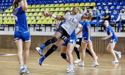 Os brasileiros Thiagus Petrus, Tamires Araújo e Mariana Costa celebraram triunfos nesta quinta-feira (29). No Campeonato Romeno de handebol feminino, o HC Dunărea Brăila derrotou o CSM Galati, por 22 a 17, e o CS Gloria Bistrița bateu o HC Zalău, 24 a 19. Já na EHF Champions League masculina, o Barcelona, da Espanha, recebeu o Aalborg Håndbold, da Dinamarca, e ganhou por 42 a 33.