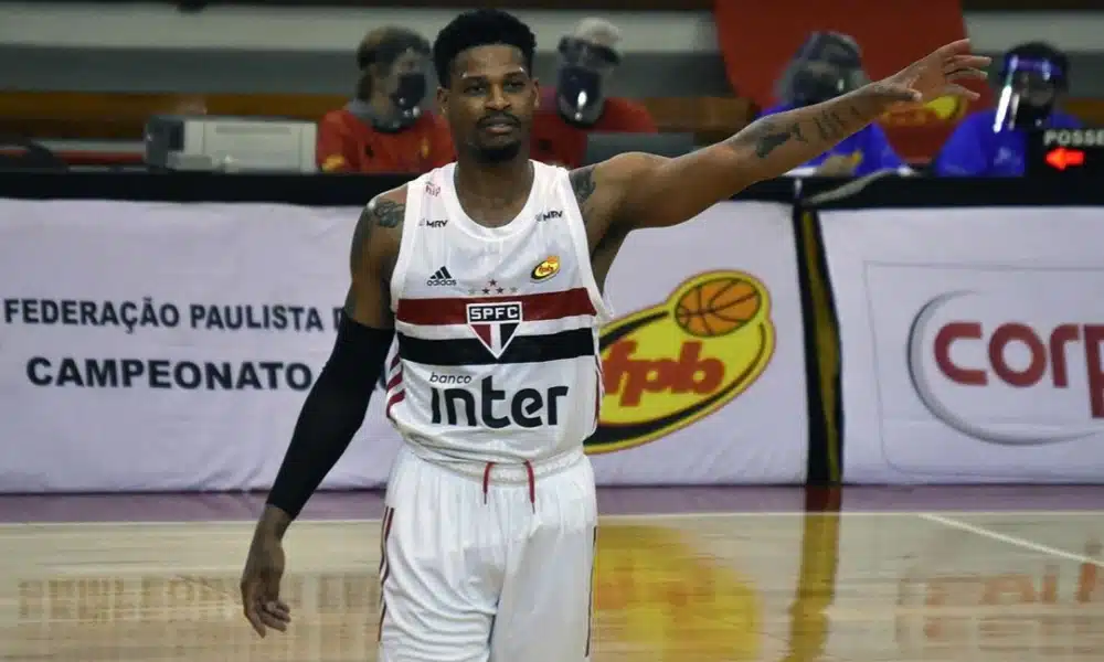 São Paulo atropela Corinthians na estreia do NBB