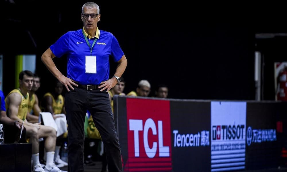 Petrovic apostou em rodar bastante o elenco no jogo desta sexta