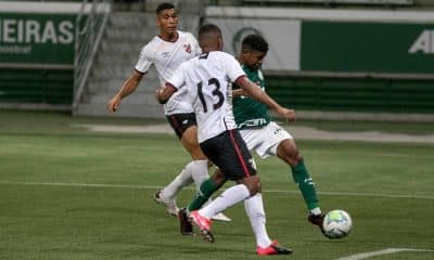 No Allianz Parque, pelo Brasileiro Sub-20, o Athletico goleou o Palmeiras, por 5 a 2. A Piazada do Furacão conquistou a terceira vitória seguida, que havia feito 4 a 0 no Corinthians na última rodada. Mesmo jogando fora de casa, o time paranaense iniciou em cima do Verdão. Aos 18 minutos, Mingotti avançou, passou por um defensor e passou para Jajá, que chutou por cobertura.