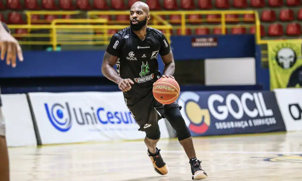 O Campeonato Paulista 2020 de basquete masculino chegou à sua fase decisiva. No próximo sábado (7) começa o Final Four com as participações de São Paulo, Sesi Franca, Zopone/Gocil Bauru Basket e Paulistano/Corpore. A etapa que decidirá o campeão estadual desta temporada será realizada no ginásio Antonio Prado Júnior, na capital paulista. O dono do troféu o conquistará na terça-feira (10)