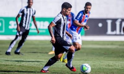 Ceará e Bahia duelaram na Cidade Vozão, em Itaitinga (CE), pela 14ª rodada do Campeonato Brasileiro Sub-20. Após pouco mais de 90 minutos de bola rolando, o jogo terminou empatado por 2 a 2. Marquinhos e Rubens fizeram para o time da casa. Já Luiz Felipe e Hélio balançaram a rede pelo Tricolor de Aço. O placar não foi bom para os dois times. Com 16 pontos, o clube baiano aparece na 14ª posição. Enquanto a equipe cearense segue na 18ª, com 13.