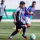 Ceará e Bahia duelaram na Cidade Vozão, em Itaitinga (CE), pela 14ª rodada do Campeonato Brasileiro Sub-20. Após pouco mais de 90 minutos de bola rolando, o jogo terminou empatado por 2 a 2. Marquinhos e Rubens fizeram para o time da casa. Já Luiz Felipe e Hélio balançaram a rede pelo Tricolor de Aço. O placar não foi bom para os dois times. Com 16 pontos, o clube baiano aparece na 14ª posição. Enquanto a equipe cearense segue na 18ª, com 13.