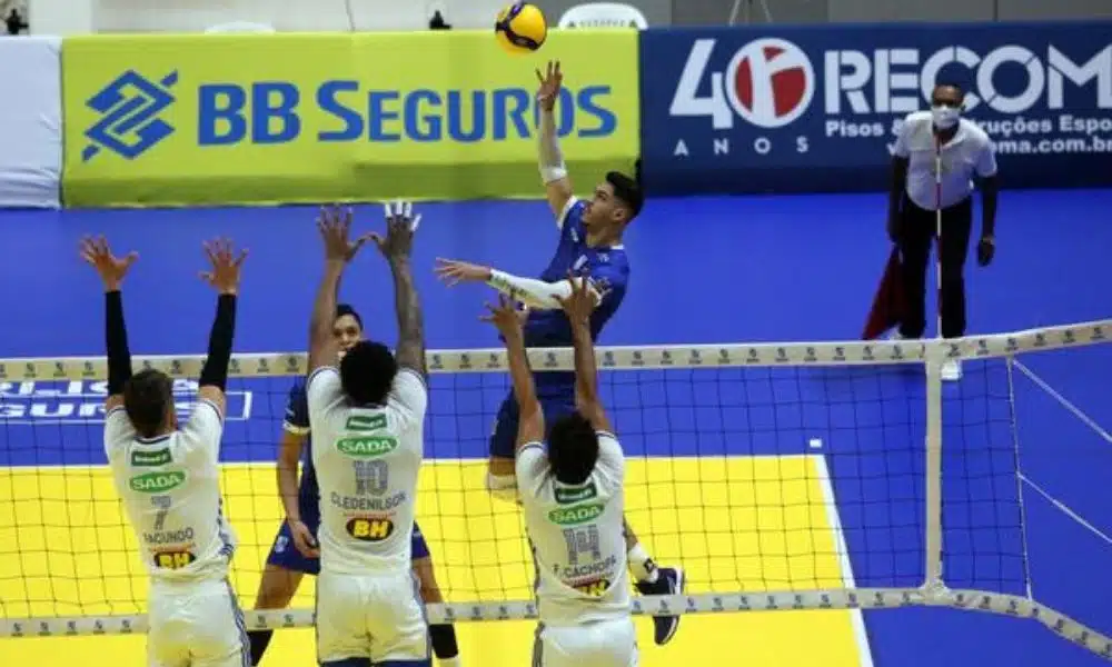 Minas vence Cruzeiro Superliga Masculina