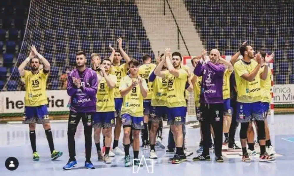 Matheus Francisco vence duelo brasileiro