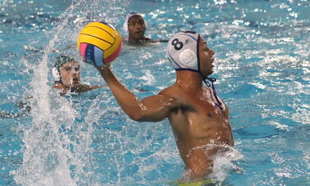Sesi bateu o Pinheiros e se manteve invicto na competição