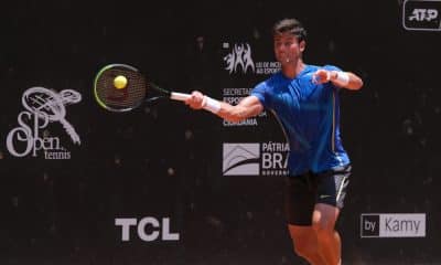 Matheus Pucinelli, João Menezes e Thomaz Bellucci foram os brasileiros que jogaram nesta quinta-feira (26) no Challenger de São Paulo. Dentre eles, apenas os dois primeiros seguem vivo na chave de simples. Os classificados às quartas de final se juntam aos compatriotas Felipe Meligeni Alves e Pedro Sakamoto, que já estavam garantidos. Os dois que avançaram hoje duelam por uma vaga na semifinal da competição.