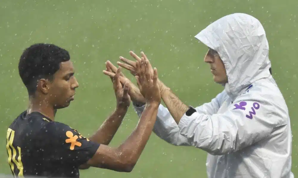 Seleção Brasileira Sub-17 faz 5 a 1 em jogo preparatório diante da equipe Sub-20 do Guarani e performance é aprovada pelo técnico Paulo Victor