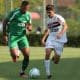 São Paulo e Chapecoense ficaram no empate por 2 a 2 em jogo válido pela 14ª rodada do Campeonato Brasileiro Sub-20. A partida foi realizada em Cotia, São Paulo, no estádio Marcelo Portugal. Com o resultado, o Tricolor Paulista permanece na sétima posição da principal competição nacional, agora com 22 pontos. Do outro lado, o time catarinense aparece na 19ª e penúltima posição, com apenas 11