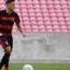 Sport e Bahia é uma das atrações deste domingo (1) pelo Campeonato Brasileiro Sub-20. O confronto está marcado para a Arena Pernambuco, em São Lourenço da Mata. O duelo será válido pela nona rodada da competição e começa às 15h. Após oito jogos, o Leão da Ilha aparece na 13ª posição, com nove pontos. Já o Tricolor de Aço é o 17º, com oito. Veja o ao vivo pelo OTD