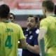O Montes Claros América é o primeiro clube a trocar de comando na Superliga 2020/21. Após as derrotas nos três jogos que disputou pela competição, o time anunciou a chegada de Fabiano Preturlon Ribeiro, o Magoo, nesta quinta-feira (12). Com a contratação do novo treinador, Issanayê Ramires deixa o cargo e passa a ser auxiliar técnico, permanecendo na equipe.
