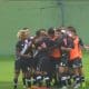 O Vasco confirmou sua vaga na semifinal da Copa do Brasil Sub-20 com mais uma vitória diante do Avaí. Após ganhar por 1 a 0 na ida das quartas de final, em Florianópolis, os Meninos da Colina venceram novamente, mas, desta vez, no estádio Nivaldo Pereira, em Nova Iguaçu, por 3 a 0. Figueiredo, Menezes e Caio Lopes marcaram para o time cruzmaltino que encara, na próxima fase, o vencedor do duelo entre Goiás e Atlético-MG