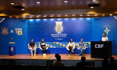 Coletiva técnicos final do brasileiro de futebol feminino