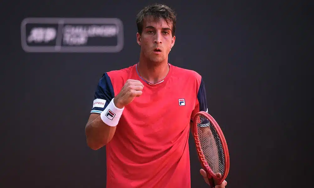 Felipe Meligeni avança às quartas após vencer cabeça de chave número 3