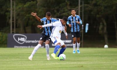 Cruzeiro e Athletico-PR realizam o confronto de opostos pela 18ª rodada da fase de classificação do Campeonato Brasileiro Sub-20. Com 14 pontos, a Raposa entra em campo para cumprir tabela, já que ocupa a 19ª posição, acima apenas do Santos, lanterna. Já a Piazada do Furacão figura na vice-liderança, com 34 pontos, atrás do Atlético-MG. O jogo será no domingo (13), às 15h30, no estádio Alterosas, em Belo Horizonte. Veja ao vivo pelo OTD