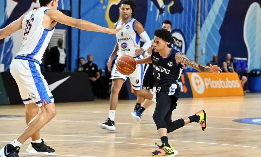 gabi campos nbb pinheiros unifacisa