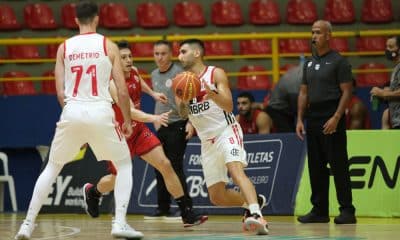 Após perder a invencibilidade no NBB (Novo Basquete Brasil) 2020/21 para o São Paulo, o Flamengo voltou a jogar nesta quinta-feira (10) e retomou a liderança isolada ao bater o Paulistano/Corpore, por 104 a 76. Com artilharia pesada da linha de três, com 19 acertos, o time Rubro-Negro superou os comandados do técnico Régis Marrelli em duelo disputado no ginásio Hugo Ramos, em Mogi das Cruzes, São Paulo