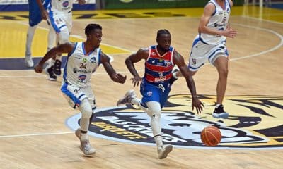 Domingo (6) tem confronto entre Fortaleza Basquete Cearense e BRB/Brasília pelo NBB (Novo Basquete Brasil) 2020/21. O jogo será realizado no ginásio da ASCEB, no Distrito Federal, às 11h30. Na partida anterior, o time brasiliense perdeu da Unifacisa, na sexta-feira (4), por 91 a 74. Já o Leão, equipe comandada pelo técnico Alberto Bial, bateu o Cerrado Basquete, 75 a 73. Acompanhe ao vivo aqui pelo OTD!