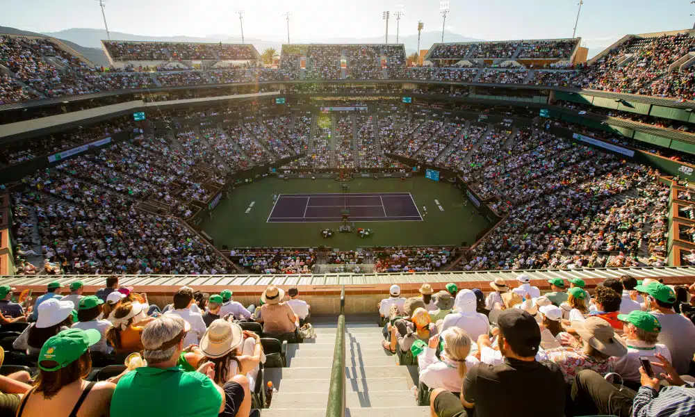 Principal competição depois dos quatro Grand Slams, o torneio de tênis BNP Paribas Open em Indian Wells, sediado na Califórnia, nos Estados Unidos, foi adiado por causa da Covid-19. A informação foi veiculada pela "Reuters" nesta terça-feira (29) e o evento ainda não tem data para ser realizado. A disputa estava marcada para março de 2021, entre os dias 8 e 21.