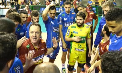 Vôlei Renata e APAN/Eleva/Blumenau é um dos quatro confrontos do domingo (13) pela Superliga masculina 2020/21. A partida será em Campinas, no ginásio Taquaral, às 19h. Com nove jogos disputados, o time campineiro aparece na terceira posição. Os comandados de Horário Dileo somam 21 pontos, com sete vitórias e duas derrotas. Já a equipe catarinense é a décima, com seis pontos em seis jogos, um triunfo e cinco resultados negativos. Acompanhe ao vivo o ponto a ponto aqui no OTD!