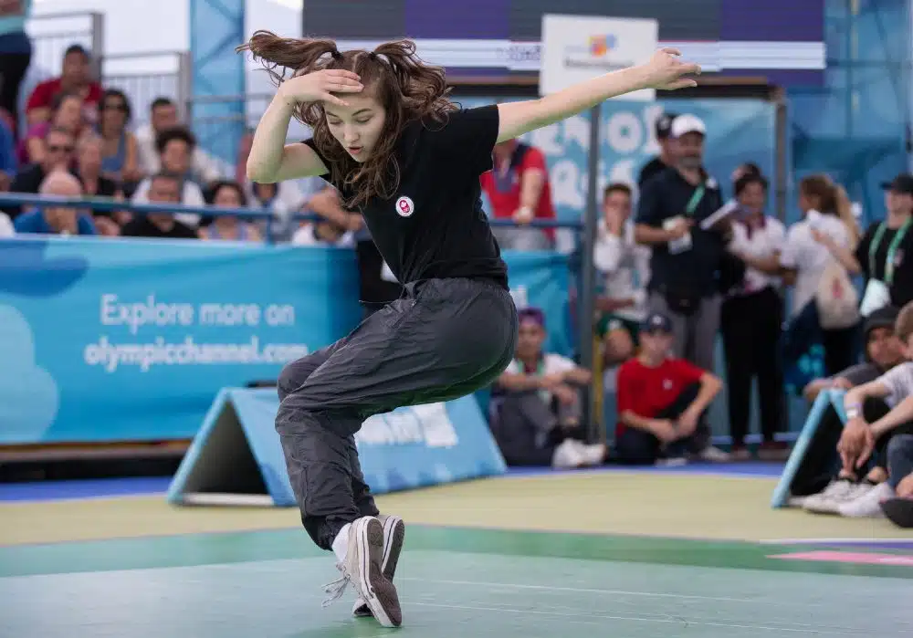 breaking dance emma misak