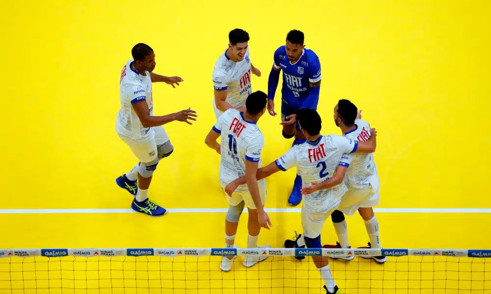 Dando continuidade à disputa da Superliga masculina 2020/21, o Fiat/Minas já se prepara para o próximo jogo. O time minastenista vem de três vitórias consecutivas e vai atrás de mais um resultado positivo, dessa vez diante do Apan/Eleva/Blumenau, na quarta-feira (9), às 19h, na Arena MTC. Acompanhe o ao vivo em tempo real aqui pelo OTD