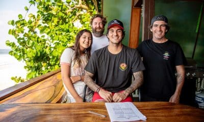 gabriel_medina_assina_rip_curl_havai_07-12-2020 (4)