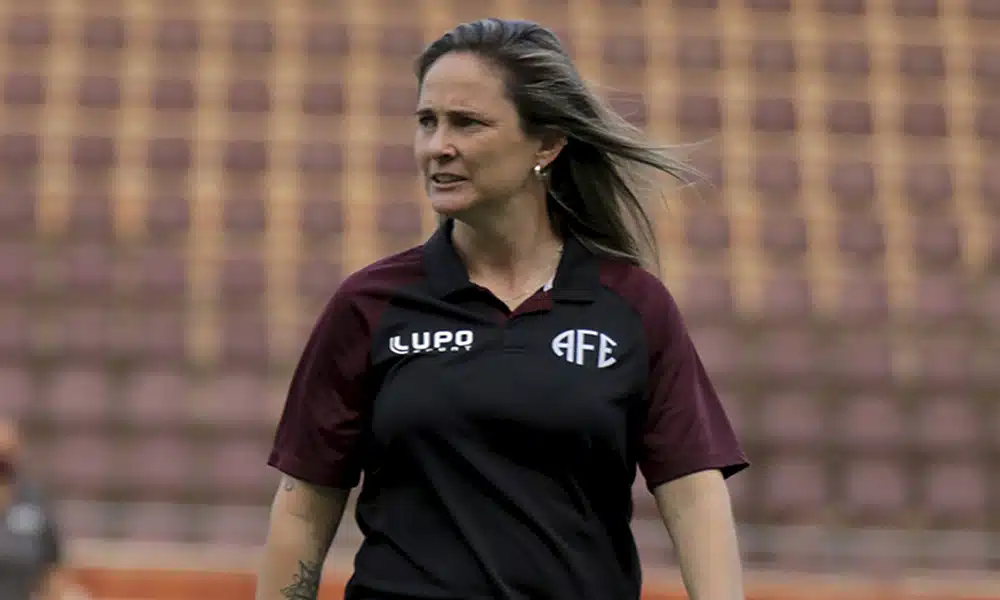 Tatiele Silveira Ferroviária técnica futebol feminino