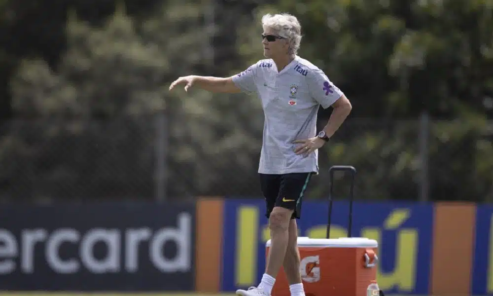 Pia Sundhage comanda treino da Seleção Feminina em Viamão