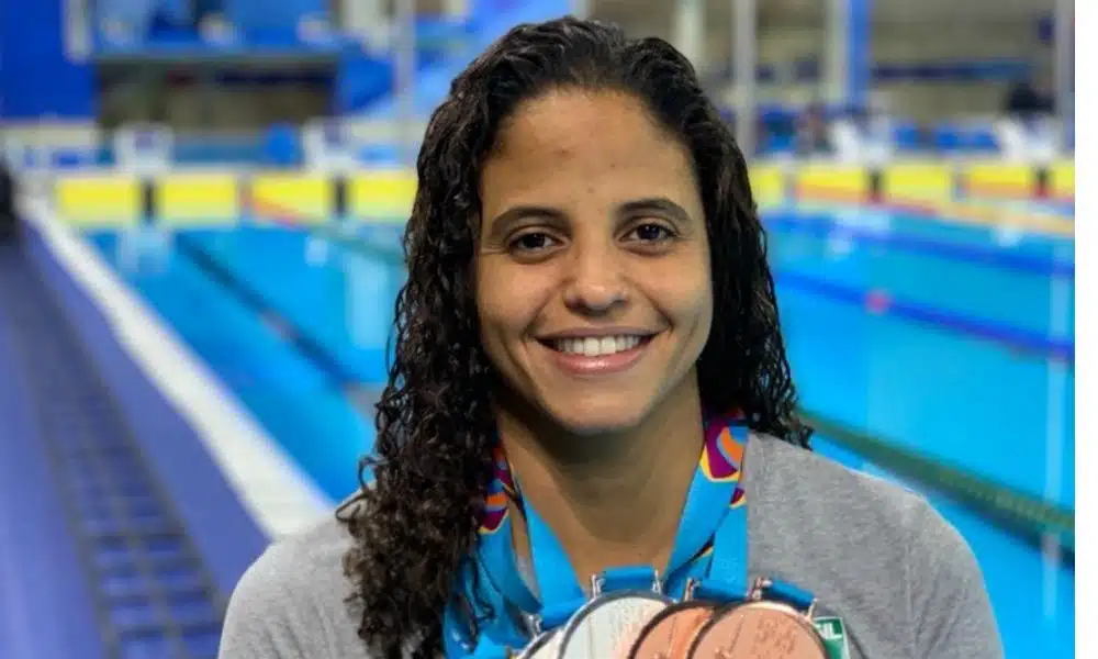 etiene medeiros nadadora da década