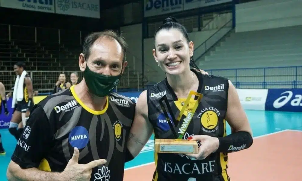 claudinha superliga praia clube
