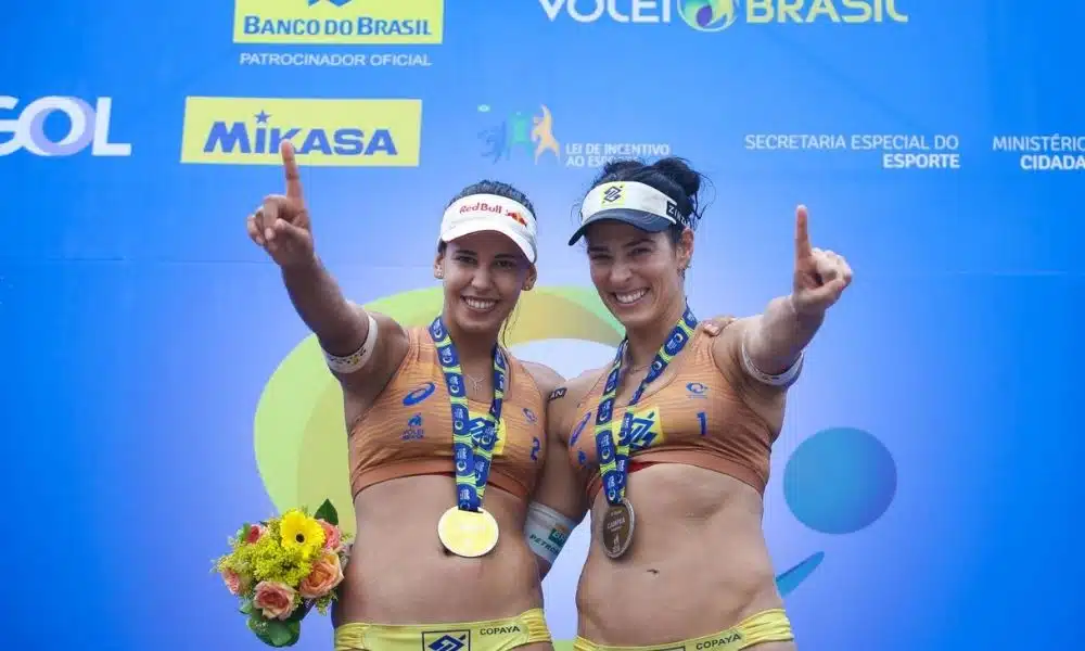 Ágatha e Duda vôlei de praia campeãs da areia
