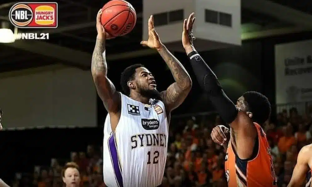 nbl sydney kings scott machado didi louzada cairns taipans
