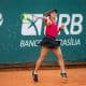 A tenista Luisa Stefani disputou seu primeiro jogo oficial em 2021 nesta terça-feira (5). A brasileira atuou pela primeira rodada da fase de qualificação do WTA 500 de Abu Dhabi, nos Emirados Árabes Unidos, na chave de simples. Em duelo contra a grega Valentini Grammatikopoulou, a atleta paulista foi derrotada por 2 sets a 1, parciais de 6/4, 1/6 e 6/1, em 1h40min de confronto.