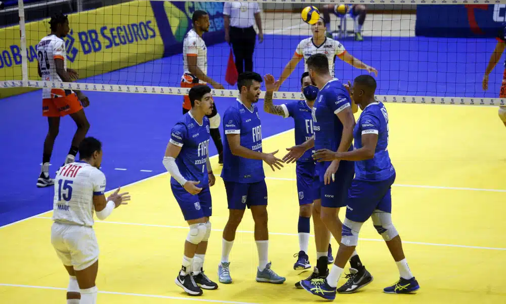 Acompanhe ao vivo: Uberlândia Academia do Vôlei x Minas Tênis Clube - Superliga masculina 
