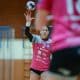 A seleção brasileira masculina de handebol não jogou pelo Mundial do Egito nesta segunda-feira (18). Desta forma, o país teve apenas uma representante em quadra e foi na Eslovênia. O Krim Mercator, de Samara Vieira, continua invicto na competição nacional com a vitória diante do Žalec, como mandante, por 34 a 20. O time da jogadora potiguar mandou seu jogo em Galjevica, pois o ginásio em Liubliana está em reforma.