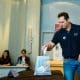 O período de Tiago Camilo como presidente da CACOB (Comissão de Atletas do COB – Comitê Olímpico do Brasil) está acabando. Eleito em 2017, o ex-atleta deixa o cargo no final de janeiro de 2021. Ele optou por não tentar a reeleição e sua nova missão será como diretor do Centro Olímpico de São Paulo. Na liderança do grupo, o medalhista olímpico viveu de dentro do processo o aumento da representatividade dos atletas na entidade