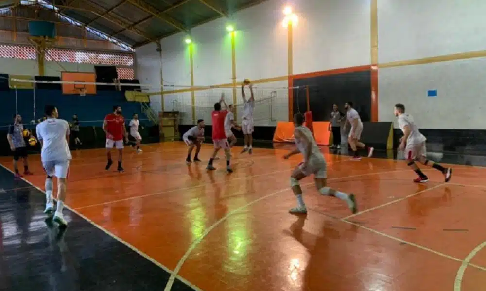 Vila Nova segue preparação para estreia neste sábado (23)