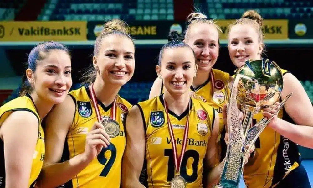 Gabi campeã da Copa da Turquia de vôlei feminino