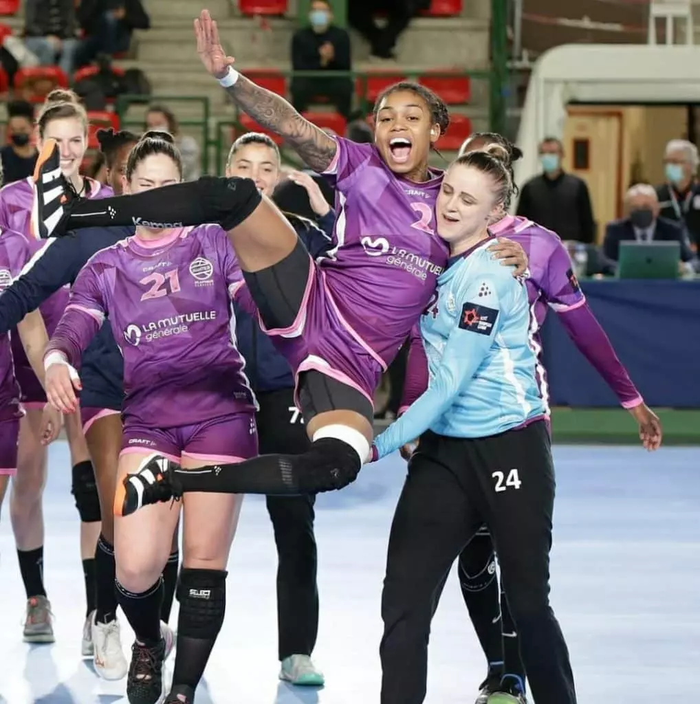 bruna de paula liga europeia handebol