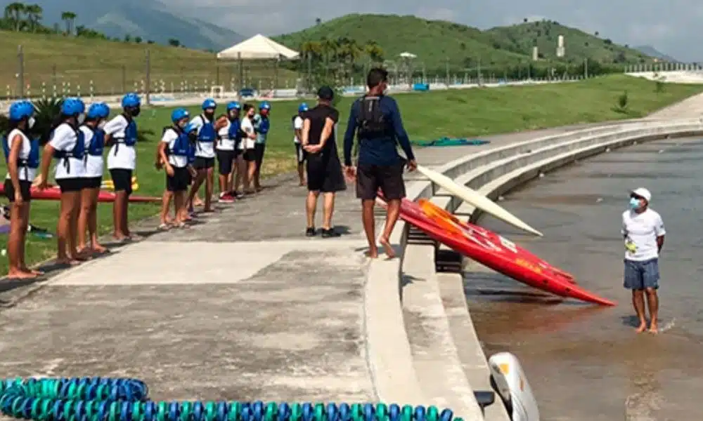 escolinha de canoagem slalom em deodoro