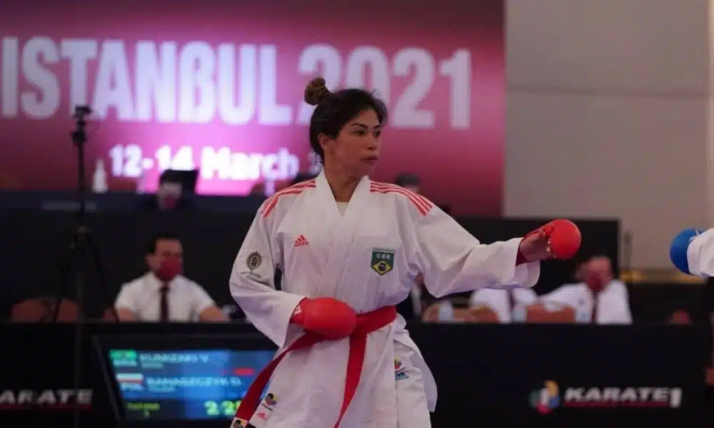 valéria kumizaki medalha de ouro na Premier League de Istambul