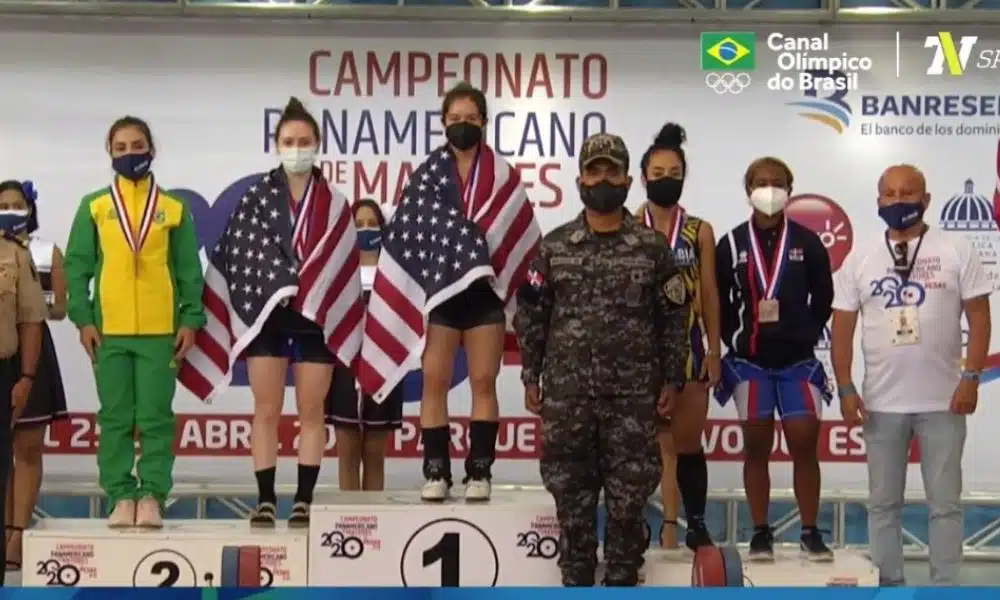 Natasha Rosa medalha de prata pan-americano de levantamento de peso