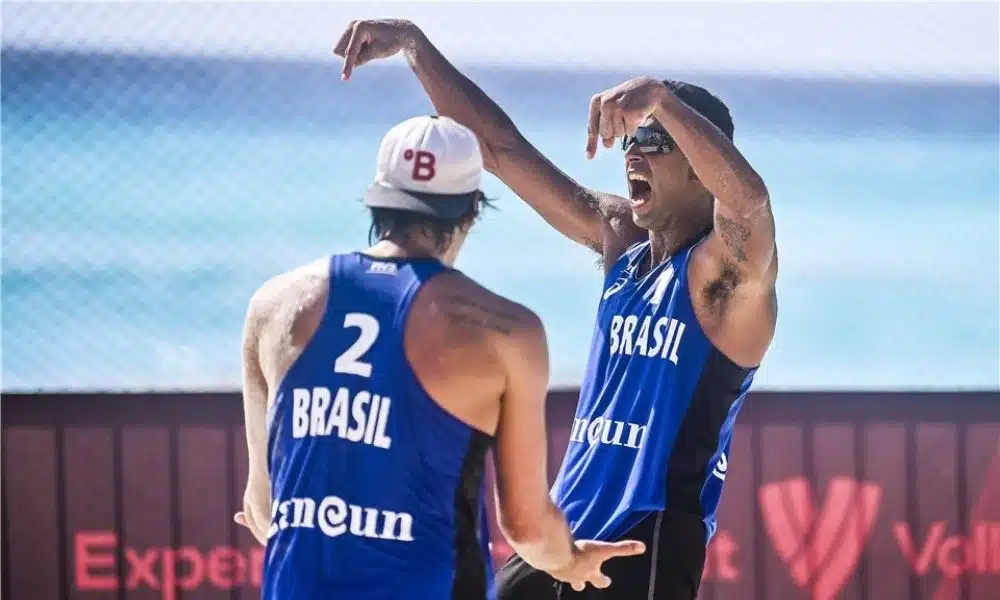 Pedro Solberg e Arthur Lanci Cancún Hub Circuito Mundial de vôlei de praia