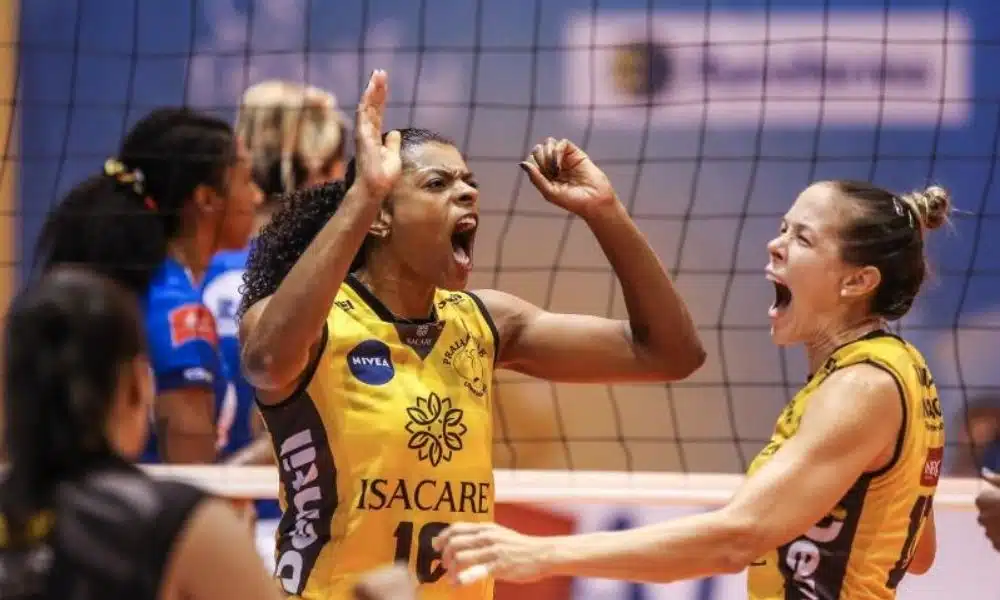 minas x praia jogo 1 do playoff final da superliga de vôlei feminino
