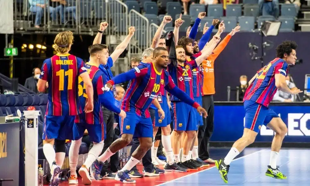 Barcelona de Thiagus Petrus é bronze da Champions League de Handebol (Divulgação RHF)